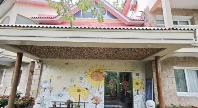 Pine Cereal Villa (Yinshan Street Transfer Store in Moganshan Scenic Area), Prenota Villa Hotel a Huzhou con parcheggio, Parcheggio