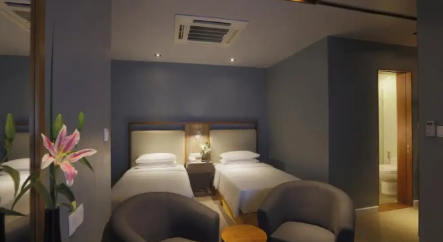 Двухместный номер Deluxe The Link Yangon Boutique Hotel