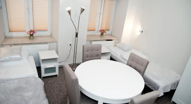Кровать в общем номере Rodmos Hostel