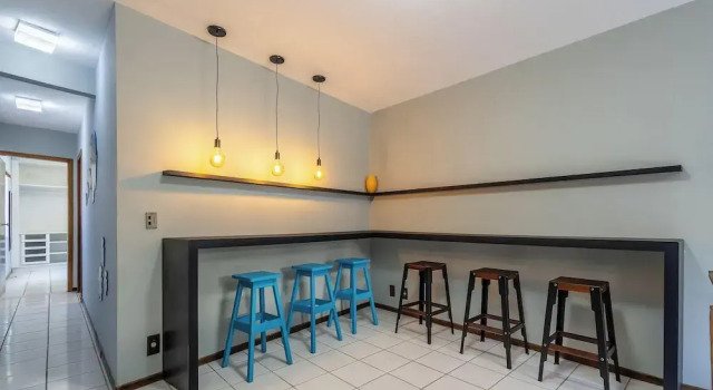 Apt in Condo w/ Pool 140 m From the Beach Rar0213