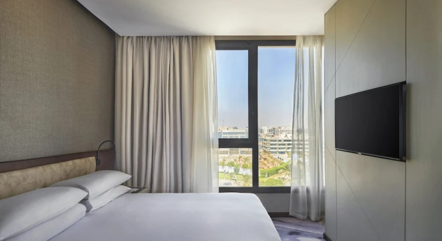 Двухместный полулюкс Crowne Plaza - West Cairo Arkan by IHG