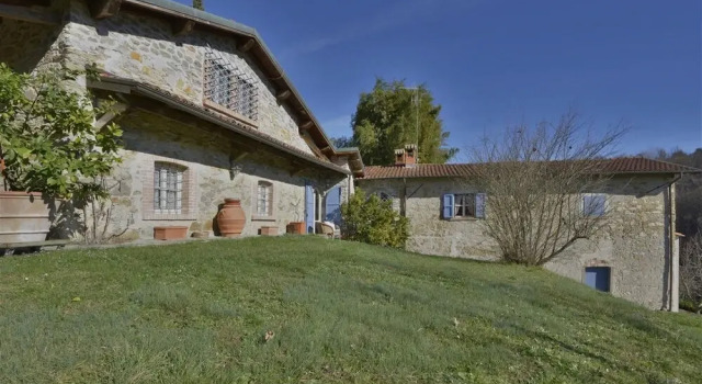 Villa Cervarola 6 2, Забронировать Вилла Виллы Виллафранка-ин-Луниджана, Вилла