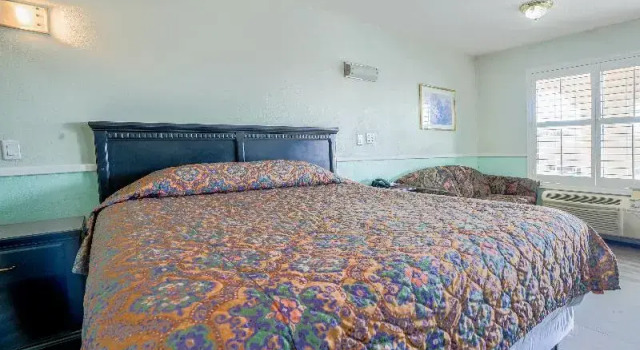Номер Standard Day & Night Inn