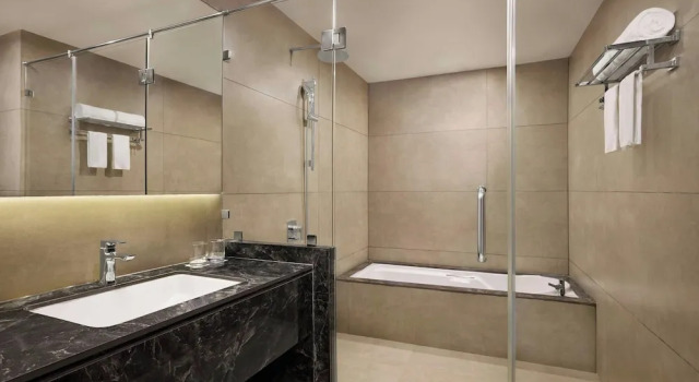 Двухместный люкс Classic с видом на город The Fern Residency Bhiwandi-Pimplas, Series by Marriott