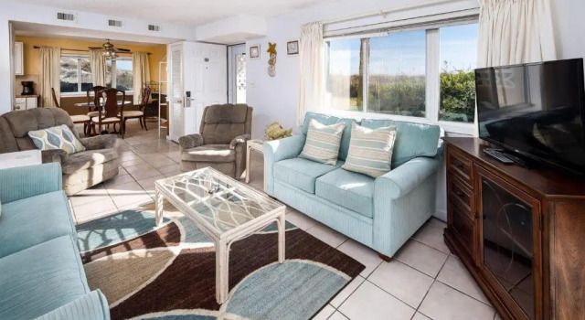 Апартаменты Seaspray Condos 117