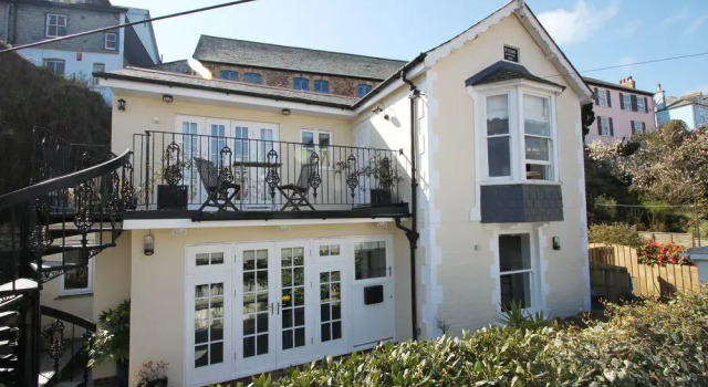 Just B Accommodation