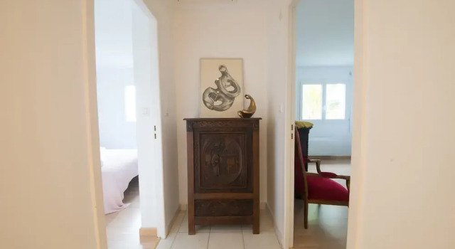 House in Plourin Near Sandy Beaches, Забронировать Отель Отели Finistère с парковкой, Парковка