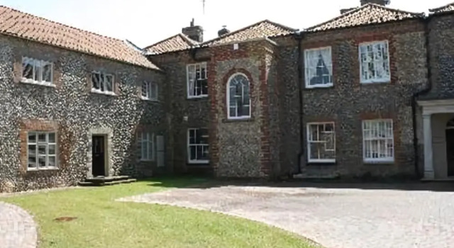 Stable Court, Boek Hotel Holt Norfolk
