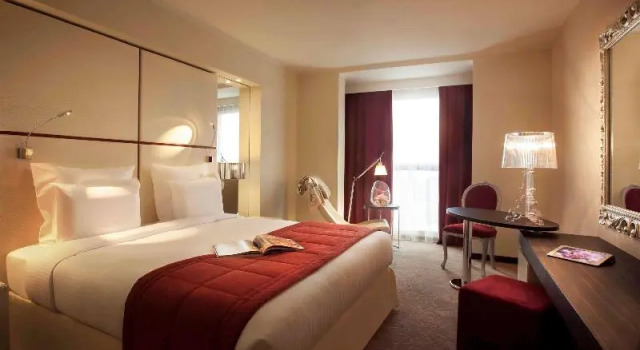 Двухместный номер Superior с балконом Pullman Kinshasa Grand Hotel