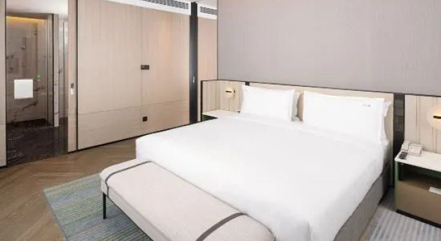 Двухместный люкс c 1 комнатой Holiday Inn & Suites Qingdao Jinshui by IHG