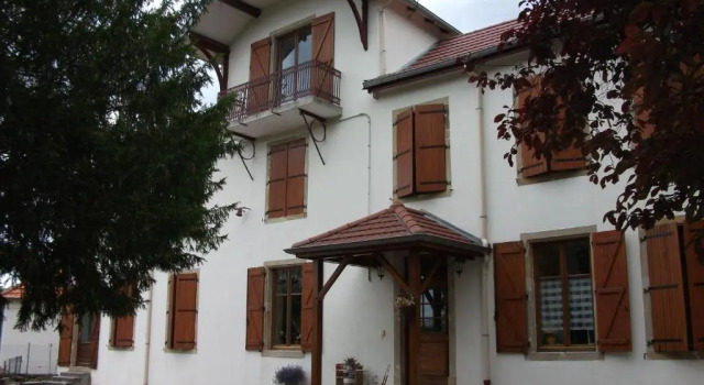 Villa Sainte Barbe, Boek Villa Mirecourt 