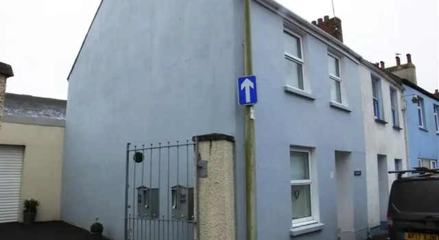 Bronwen Cottage, Tenby, Забронировать Отель Тенби 