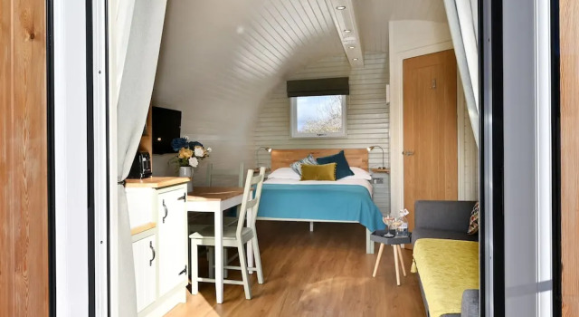 Ardgay Glamping Pods, Rezervați Teren de campat Ardgay Scotland