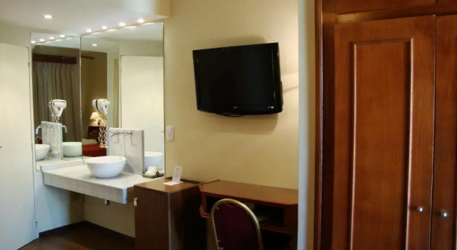 Двухместный номер Standard Hotel Plaza