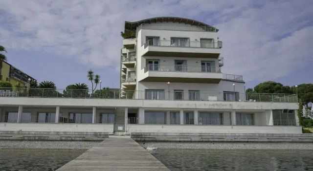 Студия Residenza Miralago With Pool - Studio Apartment With Lake View