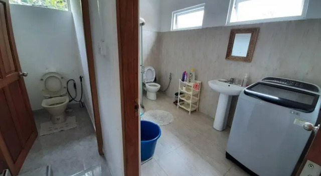 Brand new house in the heart of Quatre Bornes, Забронировать Отель Отели Катр-Борн с парковкой, Парковка