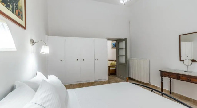 Апартаменты Milos Apartments