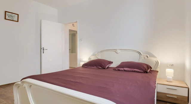 Apartment David, Buchen Sie Ferienwohnung Hotels in Kvarner-Inseln mit Parkplatz, Parkplätze