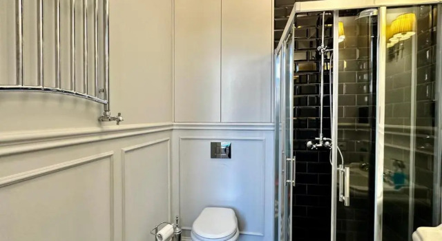 Студия DECOR 2xMetro WiFi 300 Mb/s 55'TV Netflix HBO