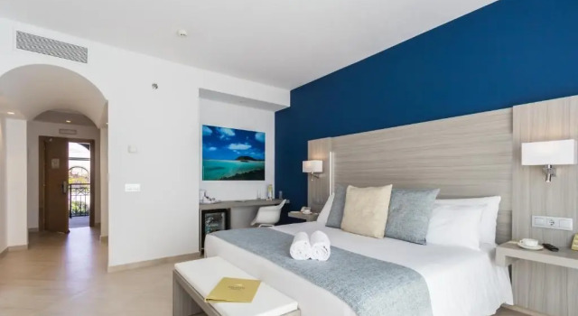 Двухместный номер Standard Royal Palm Resort & Spa