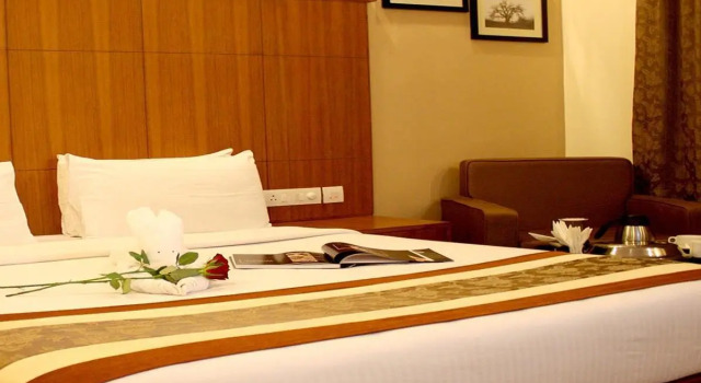 La Franklin Hotel, Book Hotel Hotels in Bhubaneshwar with a Pool, Swimming Pool