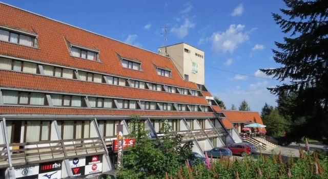 "Park Hotel Ela", Buchen Sie Hotel SPA-Hotels in Borowez, SPA