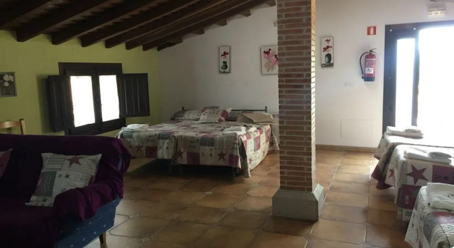 Hotel Rural La Noria, Забронировать Отель Сьюдад-Родриго Salamanca Province, рядом с Церковь Св. Петра и Св. Исидоро