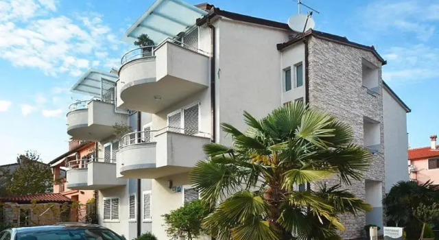 Rovinj Seaside Apartment for 3