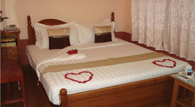 Yadanar Yoma Inn, Rezervovat Hotel Mandalay Myanmar