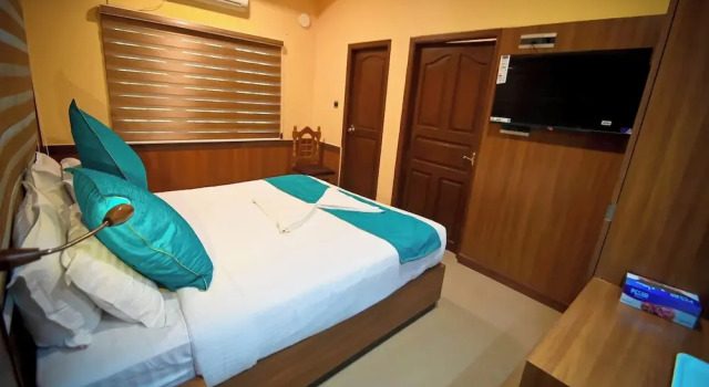 Benzy Palace Resort