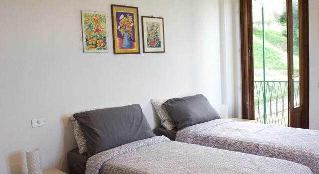 Stresa Apartment With Private Access to Beach, Забронировать Апартаменты/квартира Отели Пьемонта с бассейном, Бассейн
