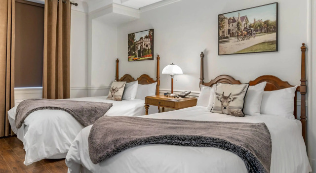 Четырёхместный номер Standard The Fort Garry Hotel, Spa and Conference Centre, an Ascend Collection Hotel