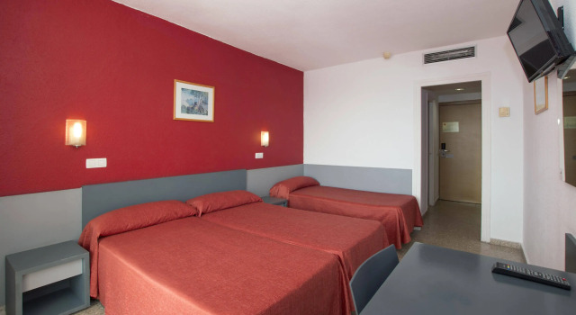 Medplaya Hotel Santa Monica, Забронировать Отель Отели Калелья 3 звезды, рядом с Музей туризма, 3*