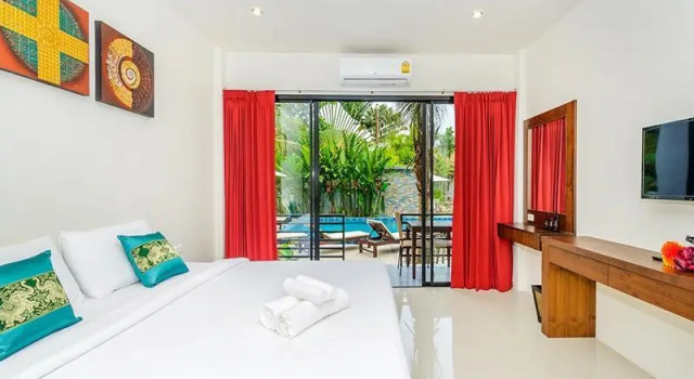 Номер Superior Baan Phu Chalong Place