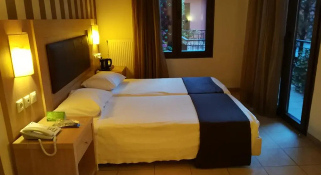 Четырёхместный номер Standard Hotel Leto Delphi