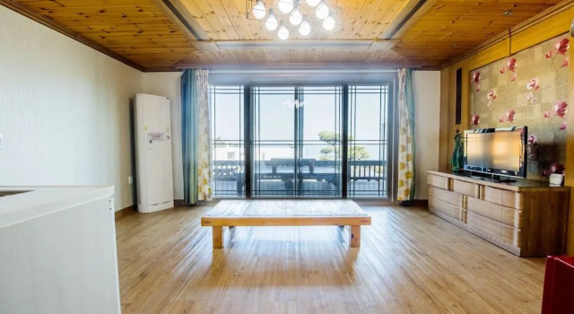 Geoje Sky Terrace Pension