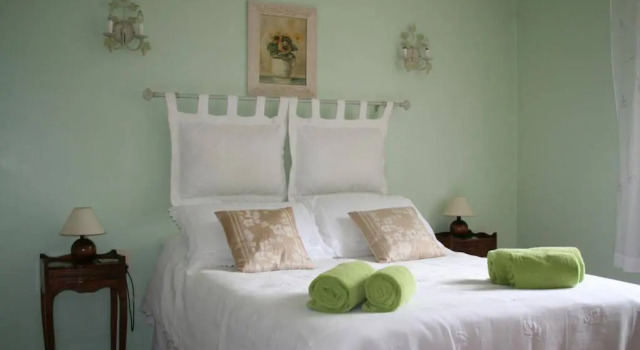 Les Eaux Tranquilles, Buchen Sie Hotel Belvianes-et-Cavirac 
