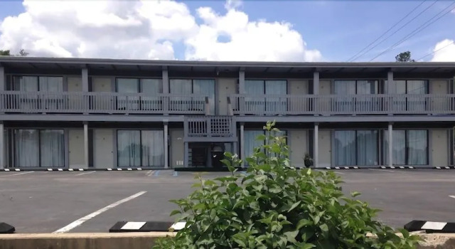 Daves Hideaway, Забронировать Отель Камдентон Lake of the Ozarks