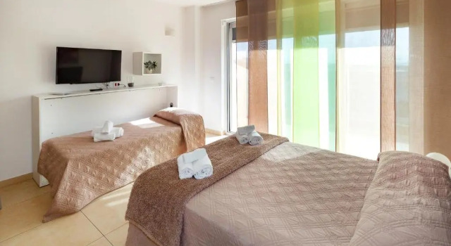 Трёхместный номер Standard Zeus Hotel - Aparthotel - Meeting & Congress