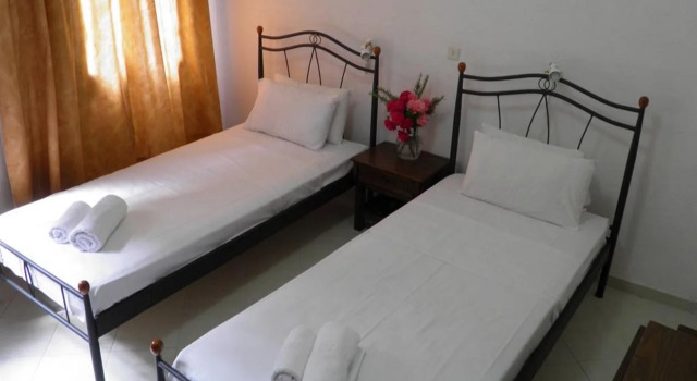 Delphi Hotel
