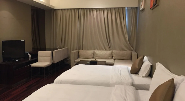 Люкс Deluxe Silin Residence Poly World Trading Center