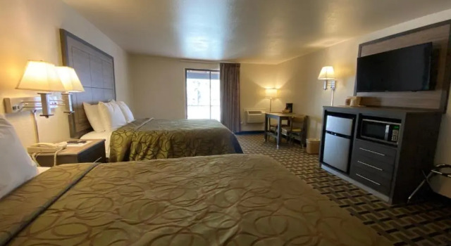 Номер Deluxe Motel In The Pines