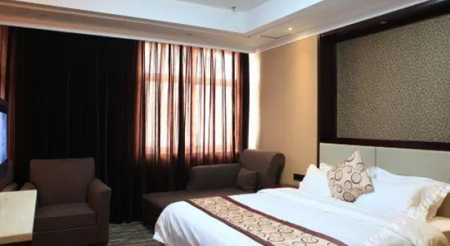 Jiutong Haiyuan International Hotel, Prenota Hotel Hotel a Hubei con parcheggio, Parcheggio