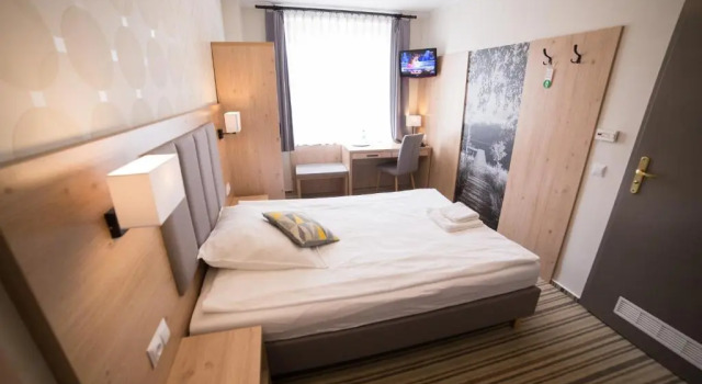 Hotel Ossowski, Boek Hotel Kobylnica Groot-Polen