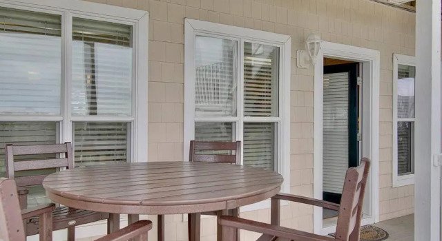 Oceanview 4BR/4BA Condo, Steps to Beach/Pool