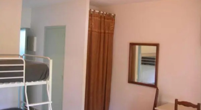 Standart dört kişilik oda Hôtel de la Madeleine
