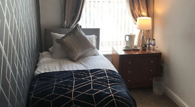 Одноместный номер Standard The Royal Hotel