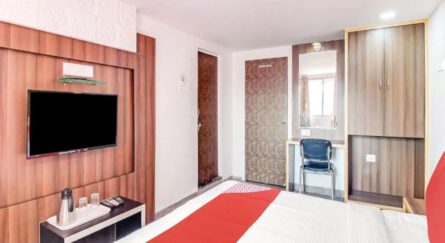 OYO 30764 Hotel Jj International