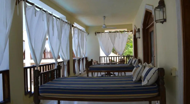 Полулюкс Kilili Baharini Resort & Spa