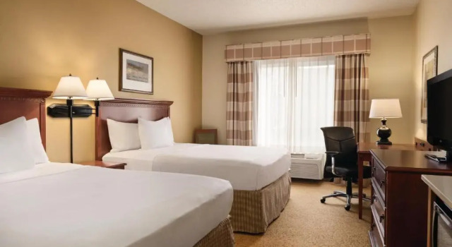 Двухместный номер Standard Country Inn & Suites by Radisson, Mankato Hotel and Conference Center, MN